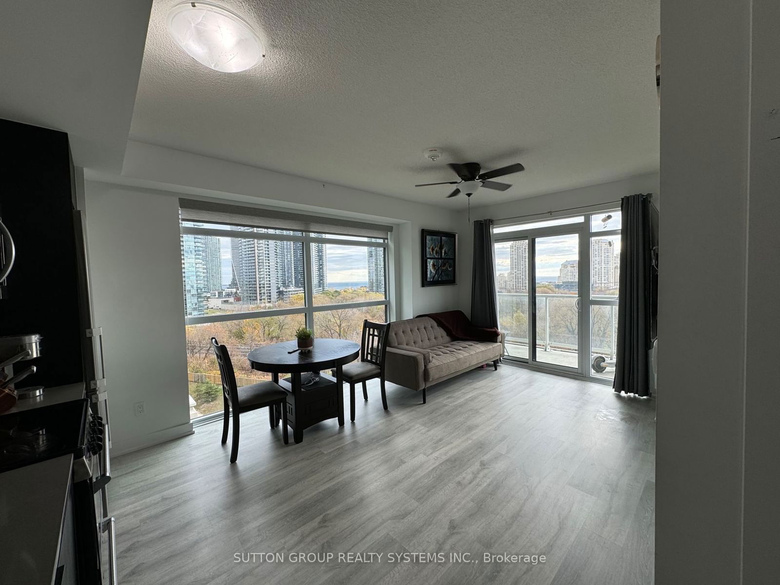 251 Manitoba St, unit 804 for sale