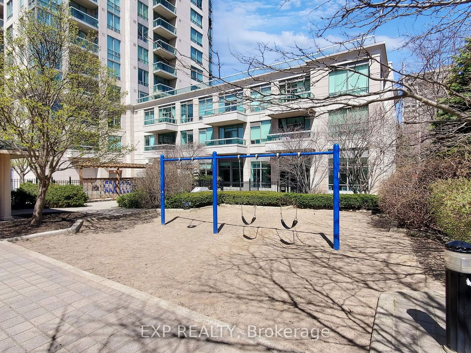 3504 Hurontario St, unit 2509 for rent