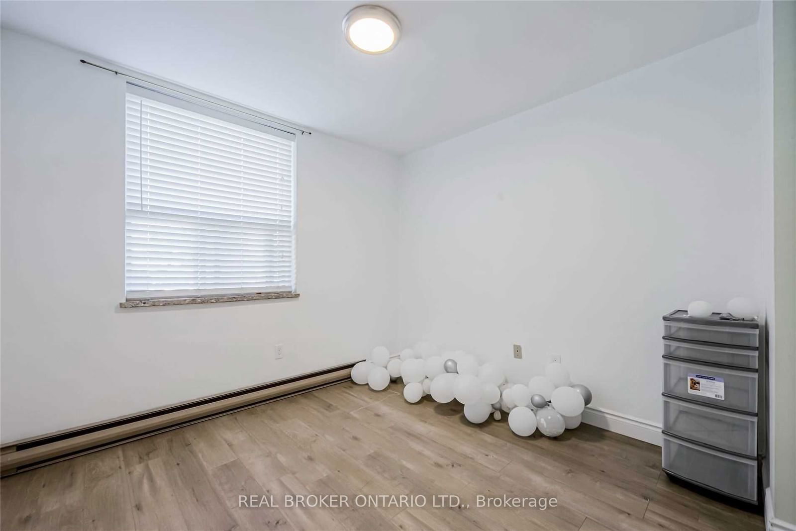 1660 Bloor St, unit 101 for rent