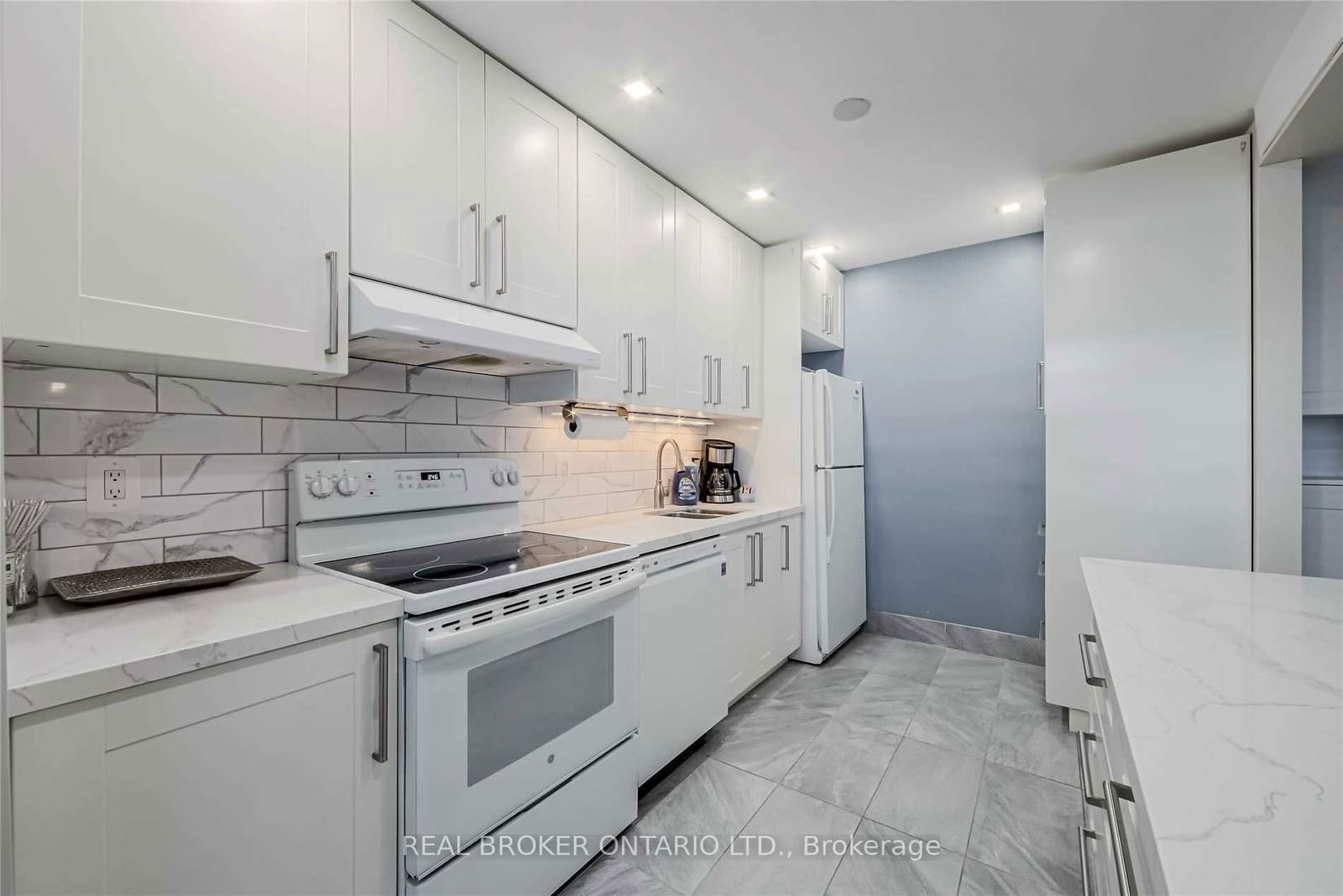 1660 Bloor St, unit 101 for rent