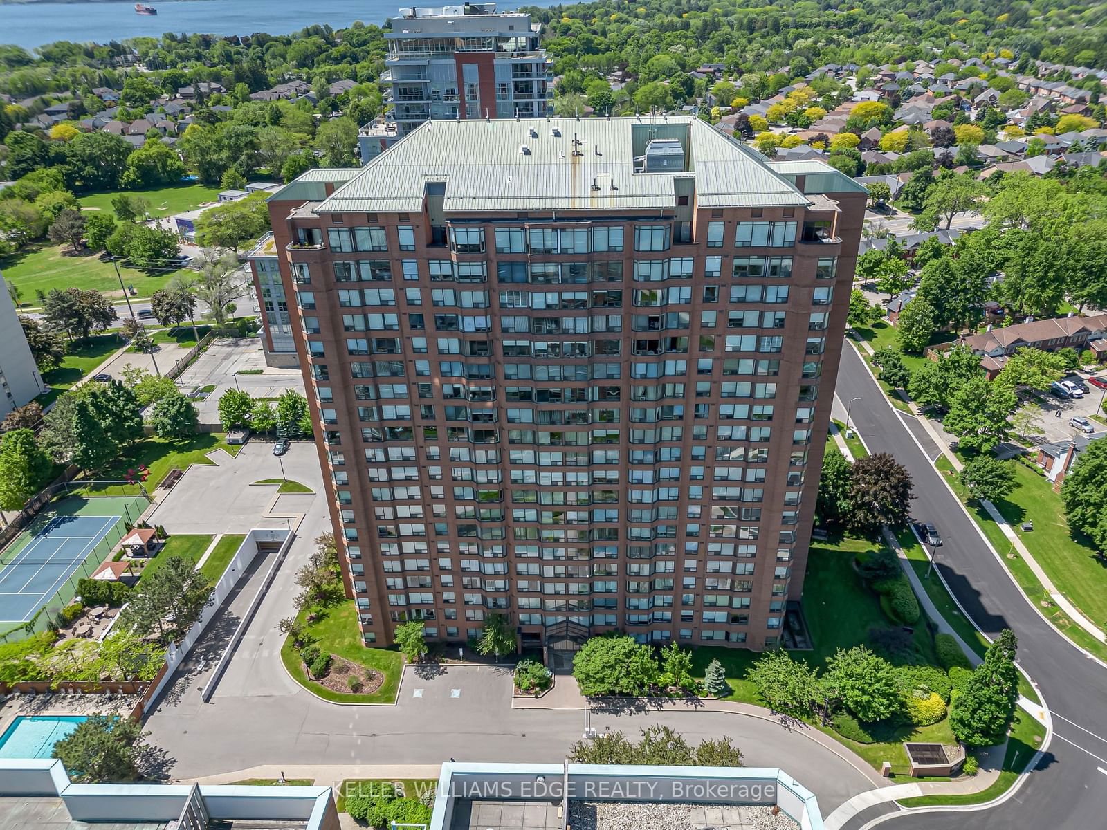 1270 Maple Crossing Blvd, unit 1702 for sale