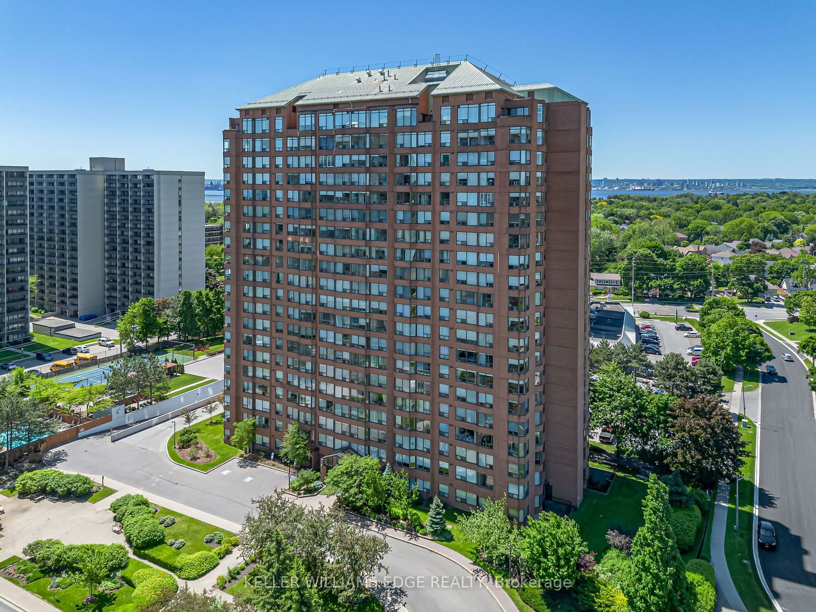 1270 Maple Crossing Blvd, unit 1702 for sale