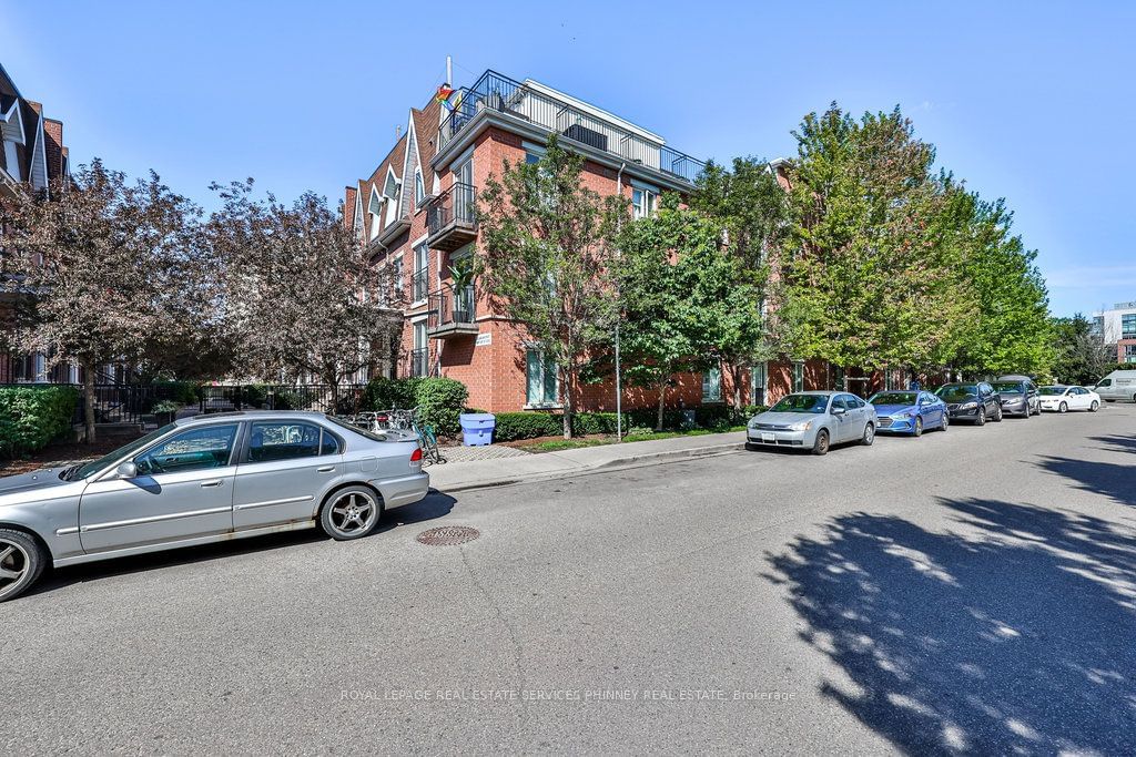 22 Laidlaw St, unit 1233B for sale