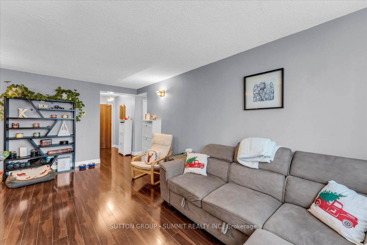 2556 ARGYLE Rd, unit 206 for sale