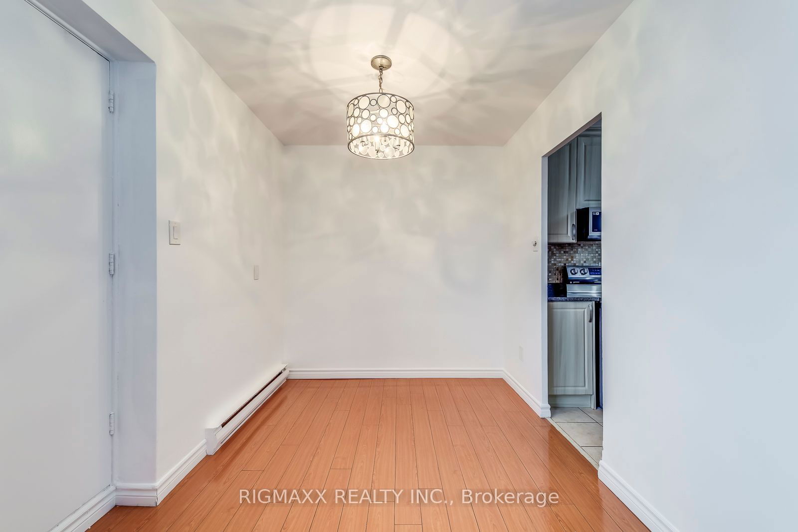 1660 Bloor St E, unit 801 for rent