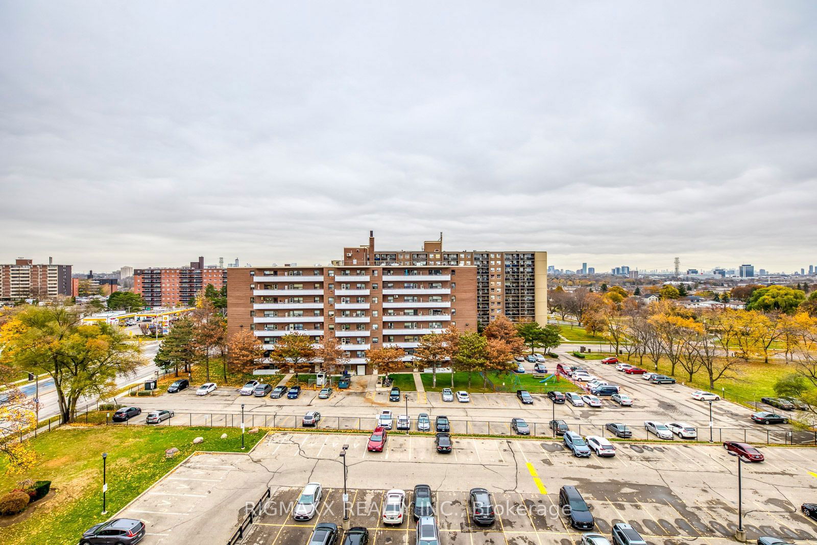 1660 Bloor St E, unit 801 for rent