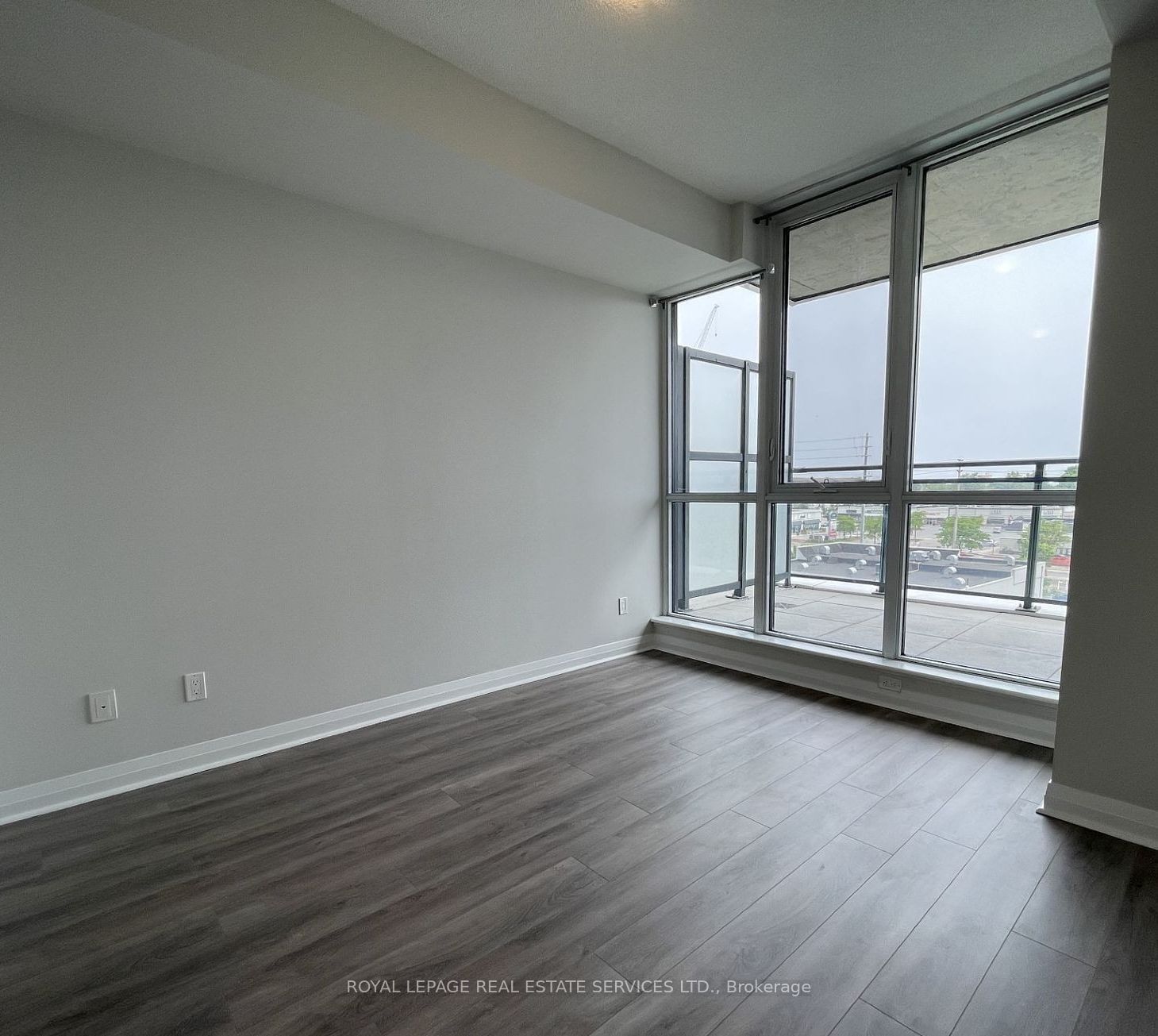 55 Eglinton Ave W, unit 506 for rent