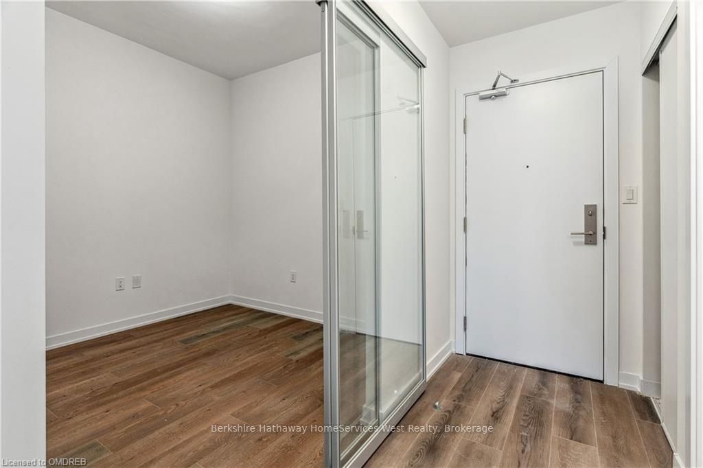 2433 DUFFERIN St, unit 303 for rent