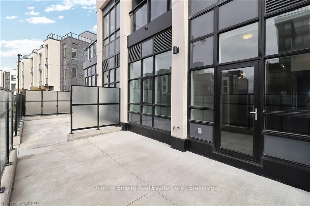 395 DUNDAS St W, unit 127 for rent