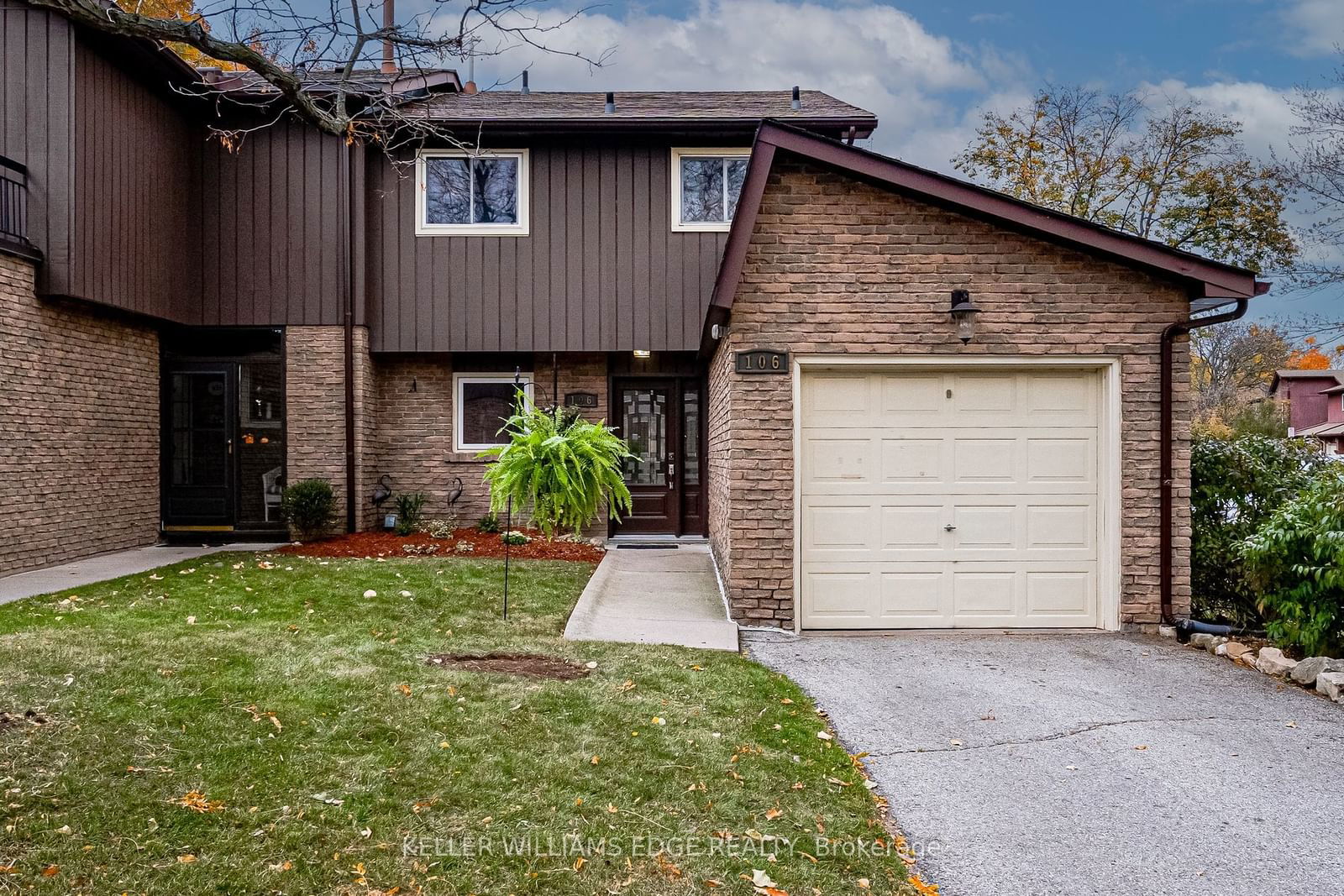 2301 Cavendish Drive Townhomes, Burlington, Toronto