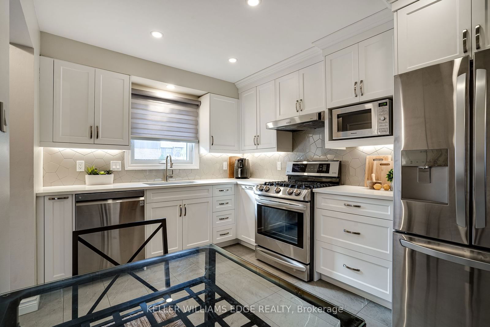 2301 Cavendish Drive Townhomes, Burlington, Toronto