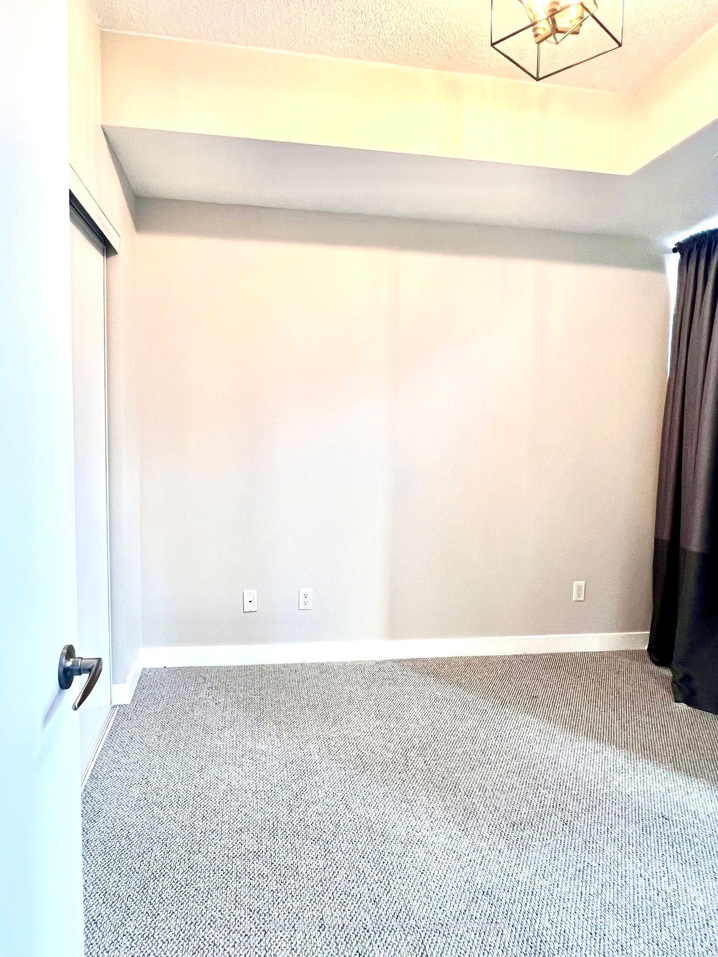 4070 confederation Pkwy, unit 1005 for rent