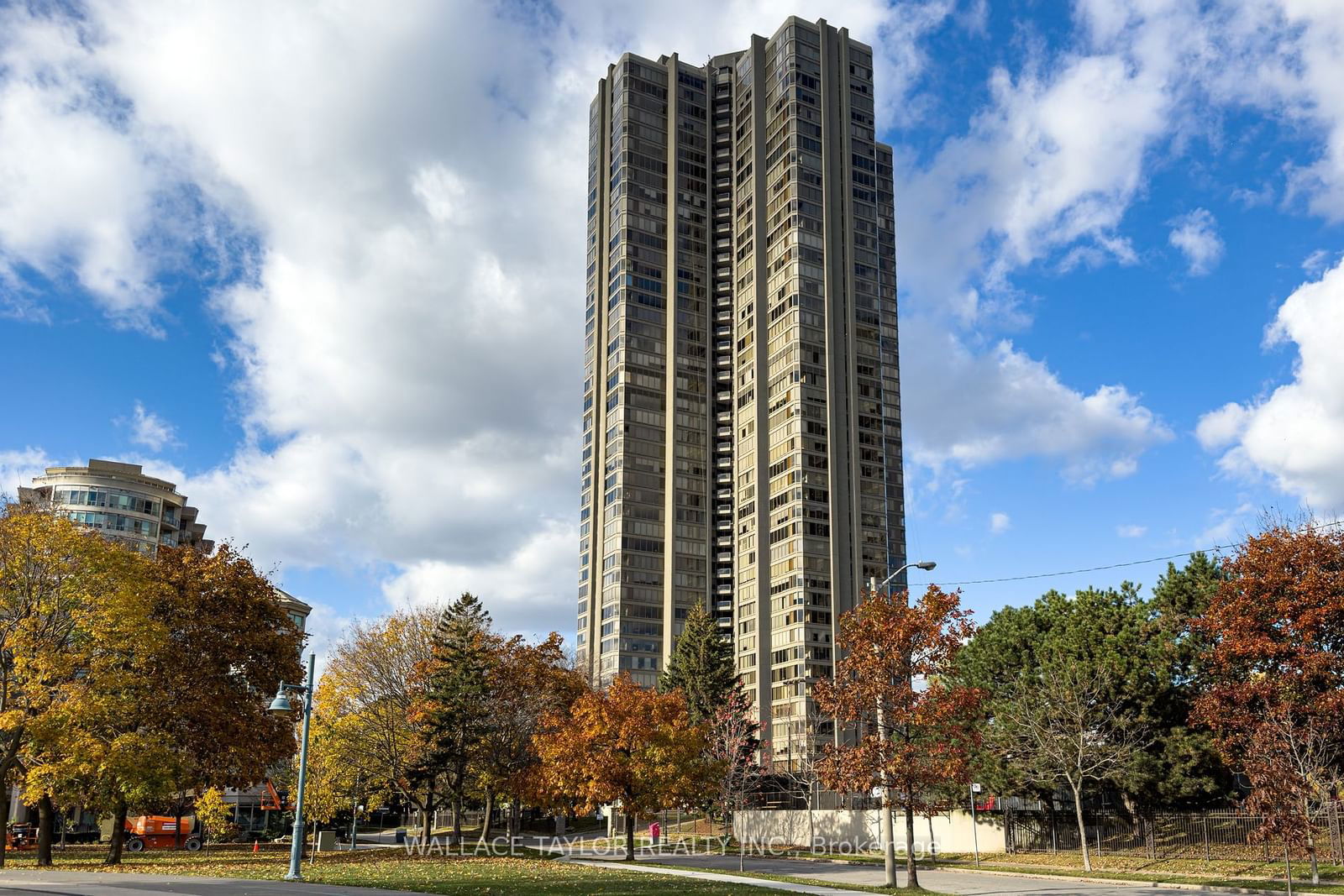 2045 Lake Shore Blvd W, unit 1612 for sale