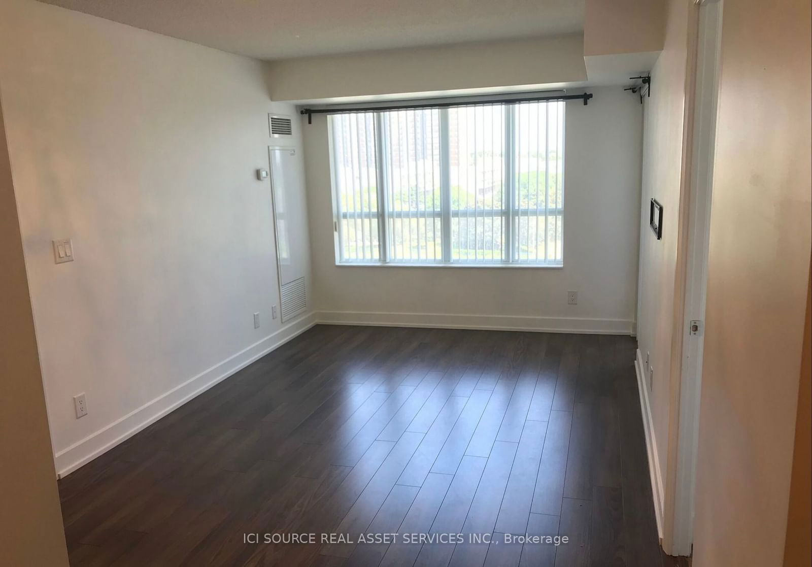 2 Eva Rd, unit 525 for rent