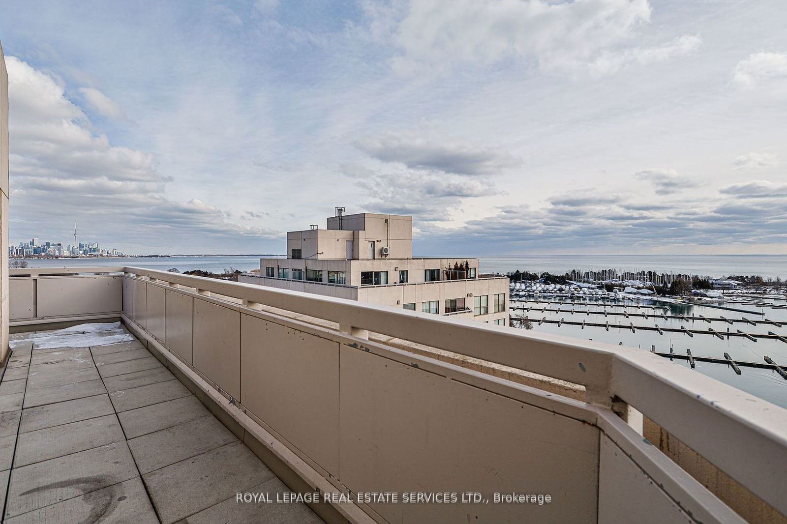 2267 Lake Shore Blvd W, unit 1301 for rent