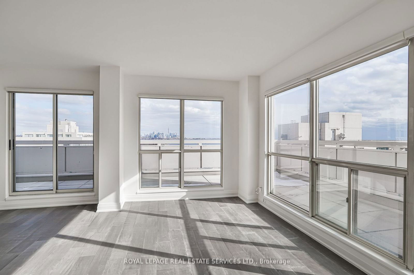 2267 Lake Shore Blvd W, unit 1301 for rent