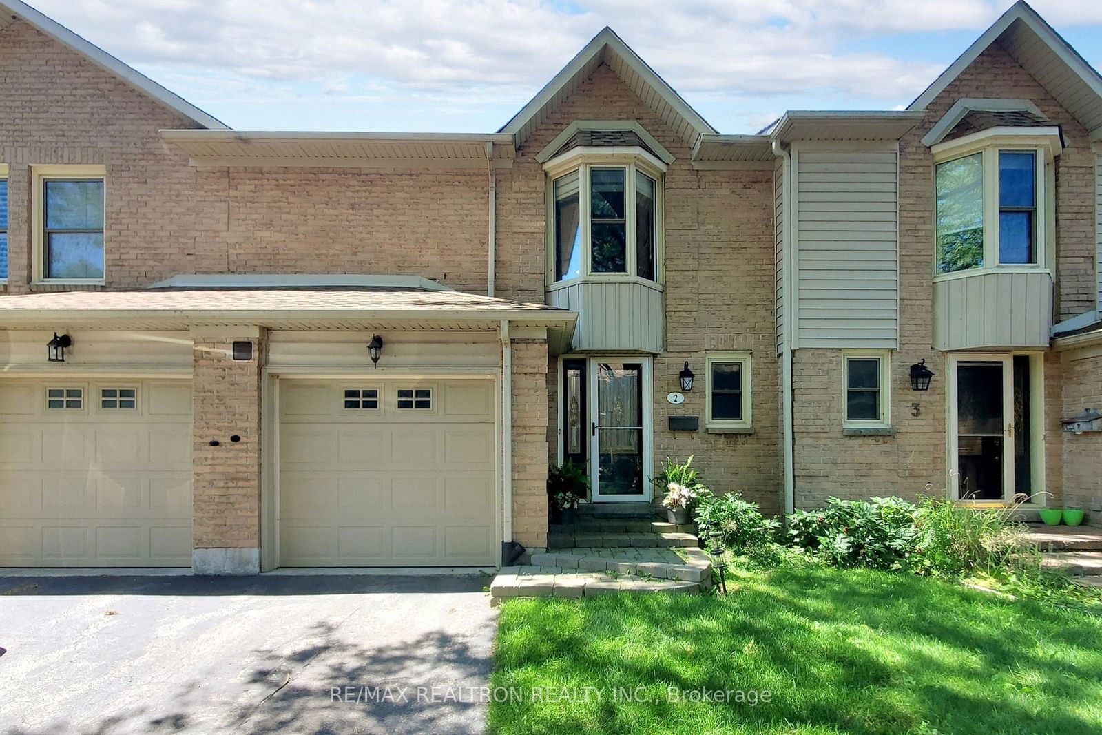 Lakeshore Mews Townhomes, Burlington, Toronto