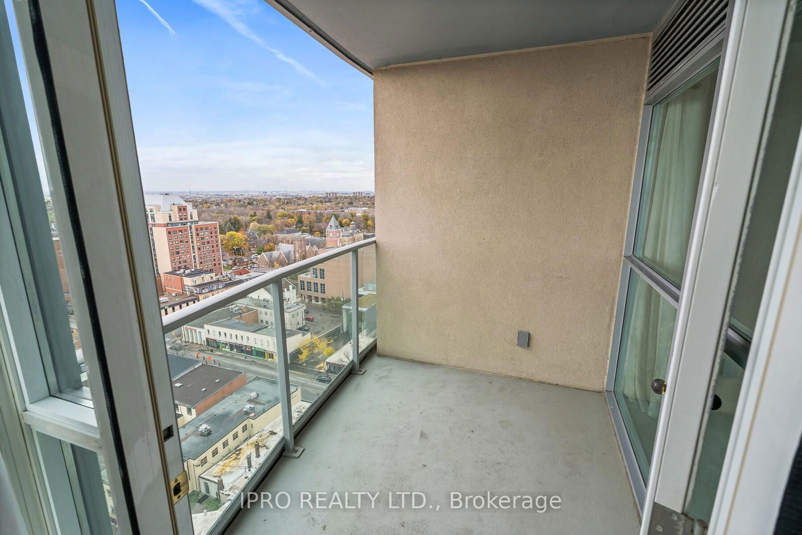 9 George St, unit 1903 for sale