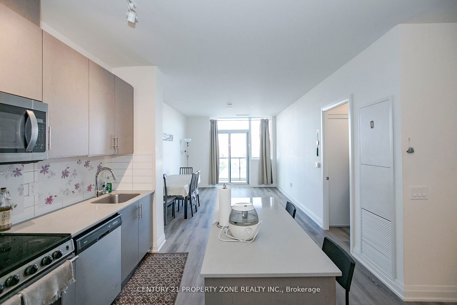 509 Dundas St, unit 211 for sale