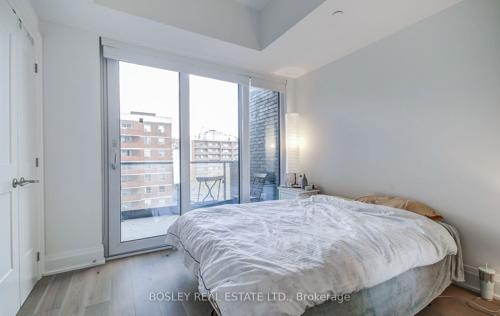 21 Park St E, unit 702 for rent