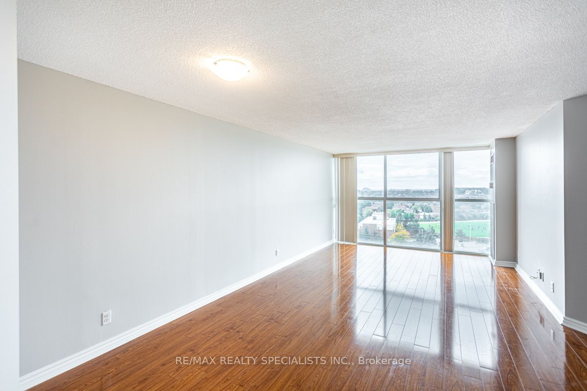 25 Trailwood Dr, unit 1002 for rent