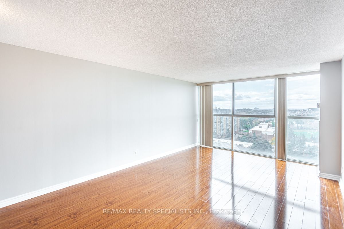 25 Trailwood Dr, unit 1002 for rent