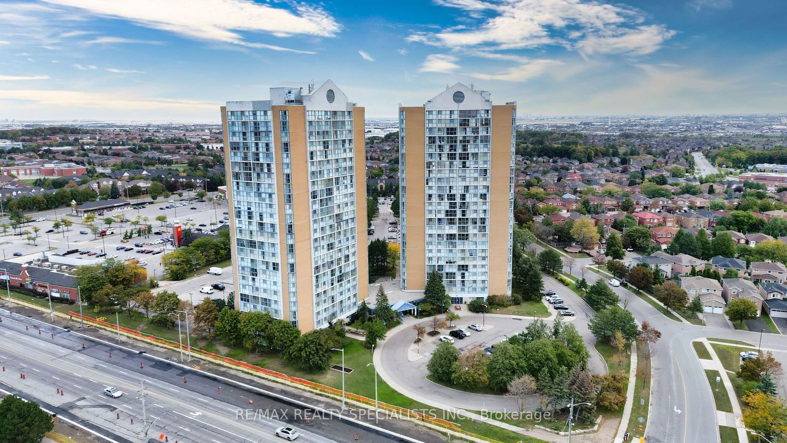 25 Trailwood Dr, unit 1002 for rent