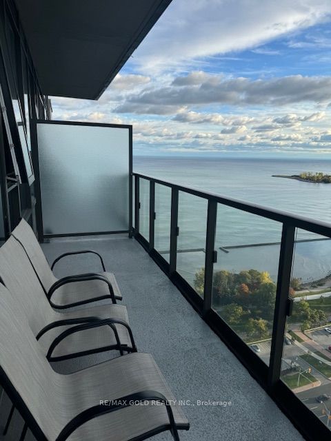 1926 Lake Shore Blvd W, unit 3212 for rent