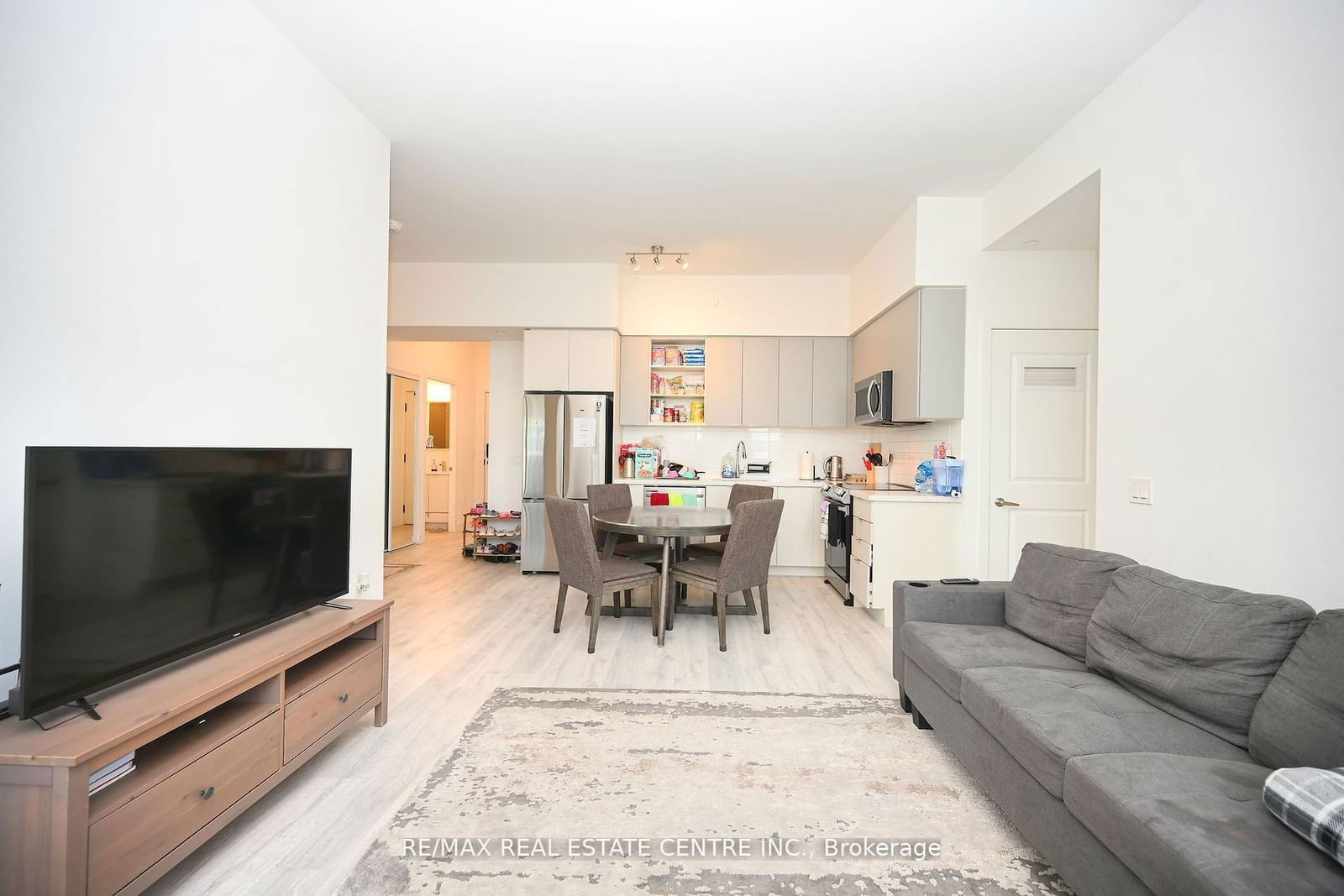 4675 Metcalfe Ave, unit 209 for sale