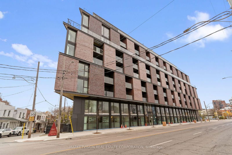 2625 Dundas St W, unit 806 for sale