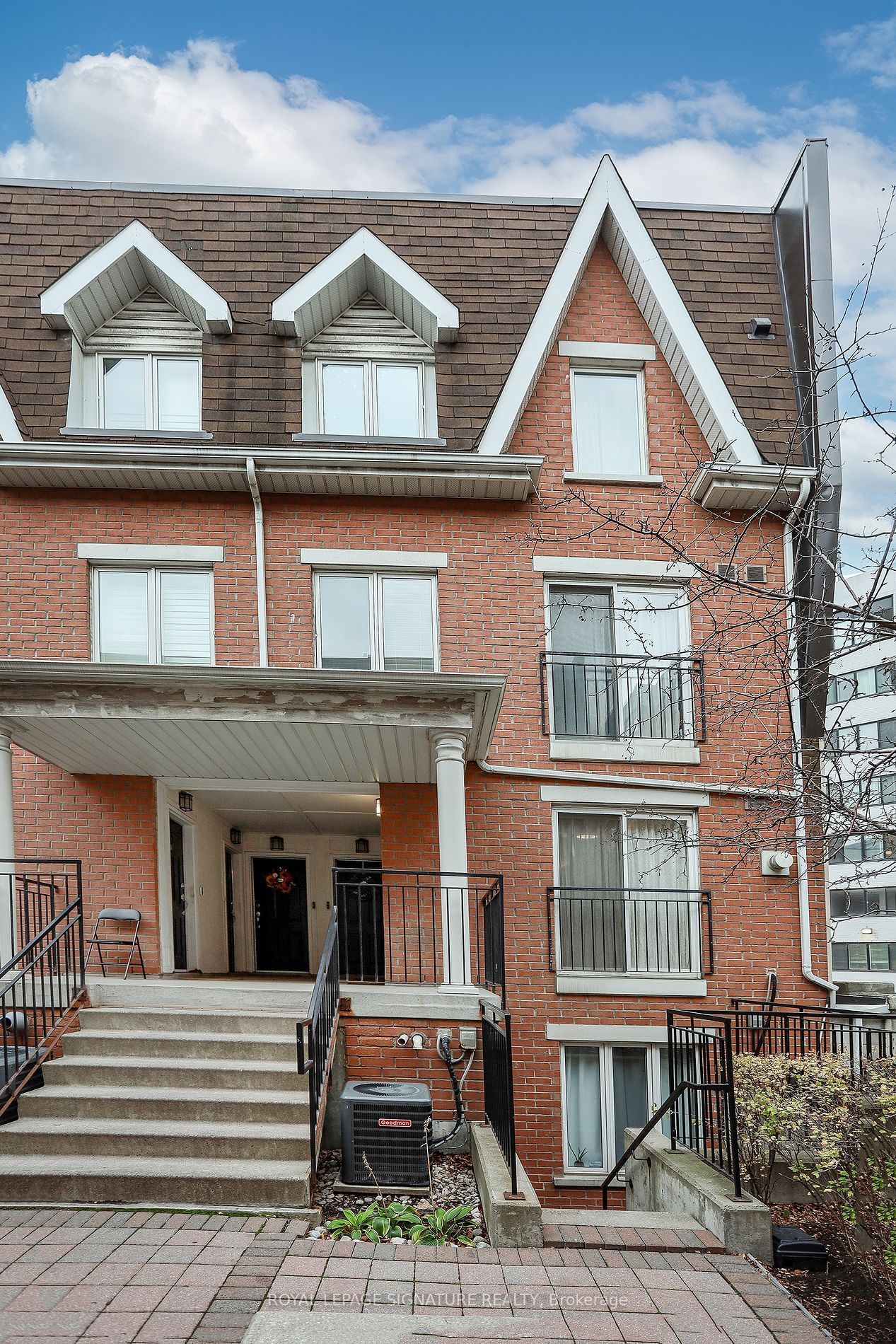 20 Laidlaw St, unit 1102 for rent