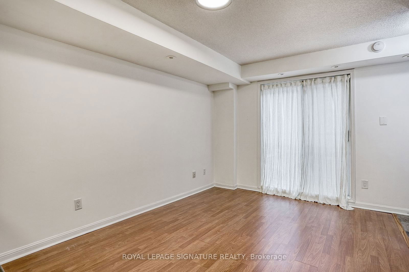 20 Laidlaw St, unit 1102 for rent