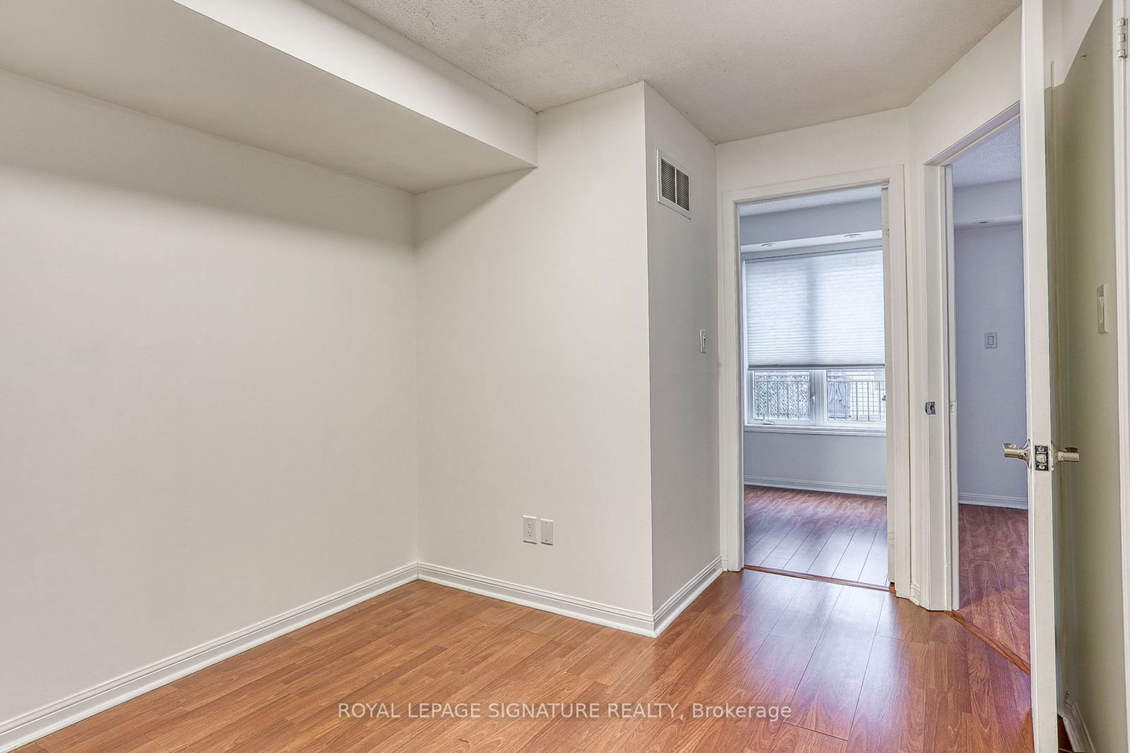 20 Laidlaw St, unit 1102 for rent