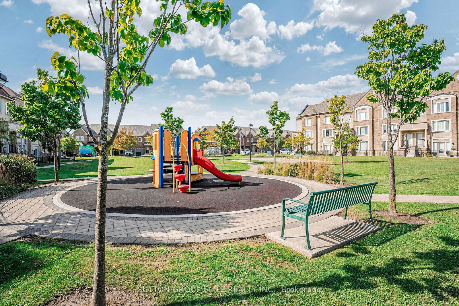 Encore Townhomes, Mississauga, Toronto