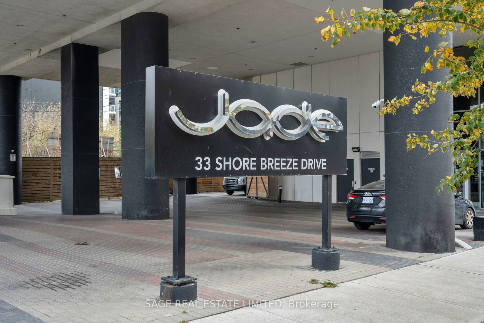 33 Shore Breeze Dr, unit 811 for sale