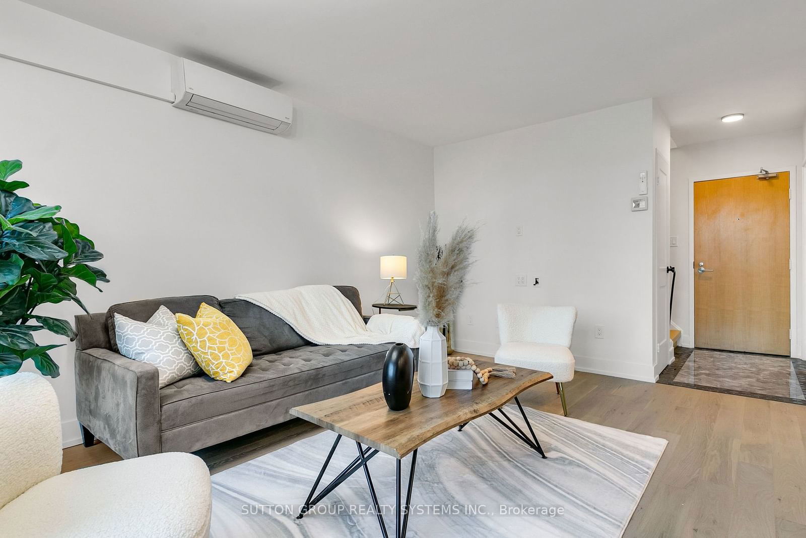 60 Southport St, unit 316 for sale