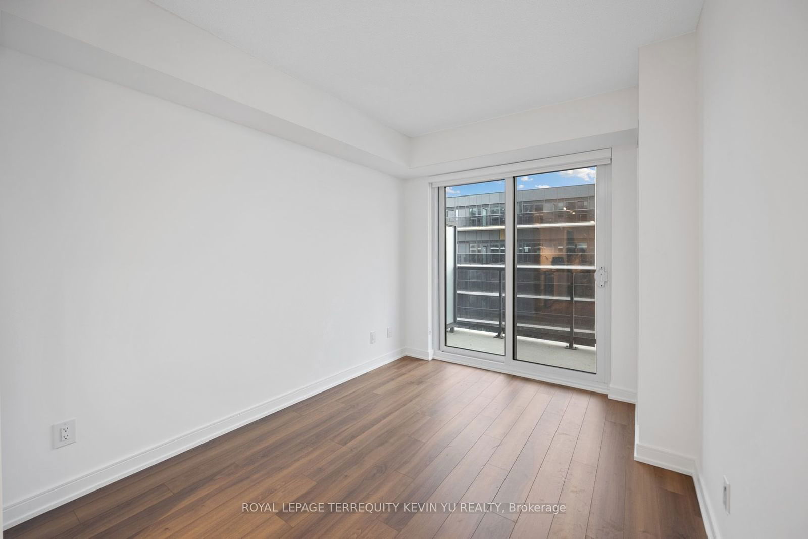 30 Samuel Wood Way, unit 1907 for rent