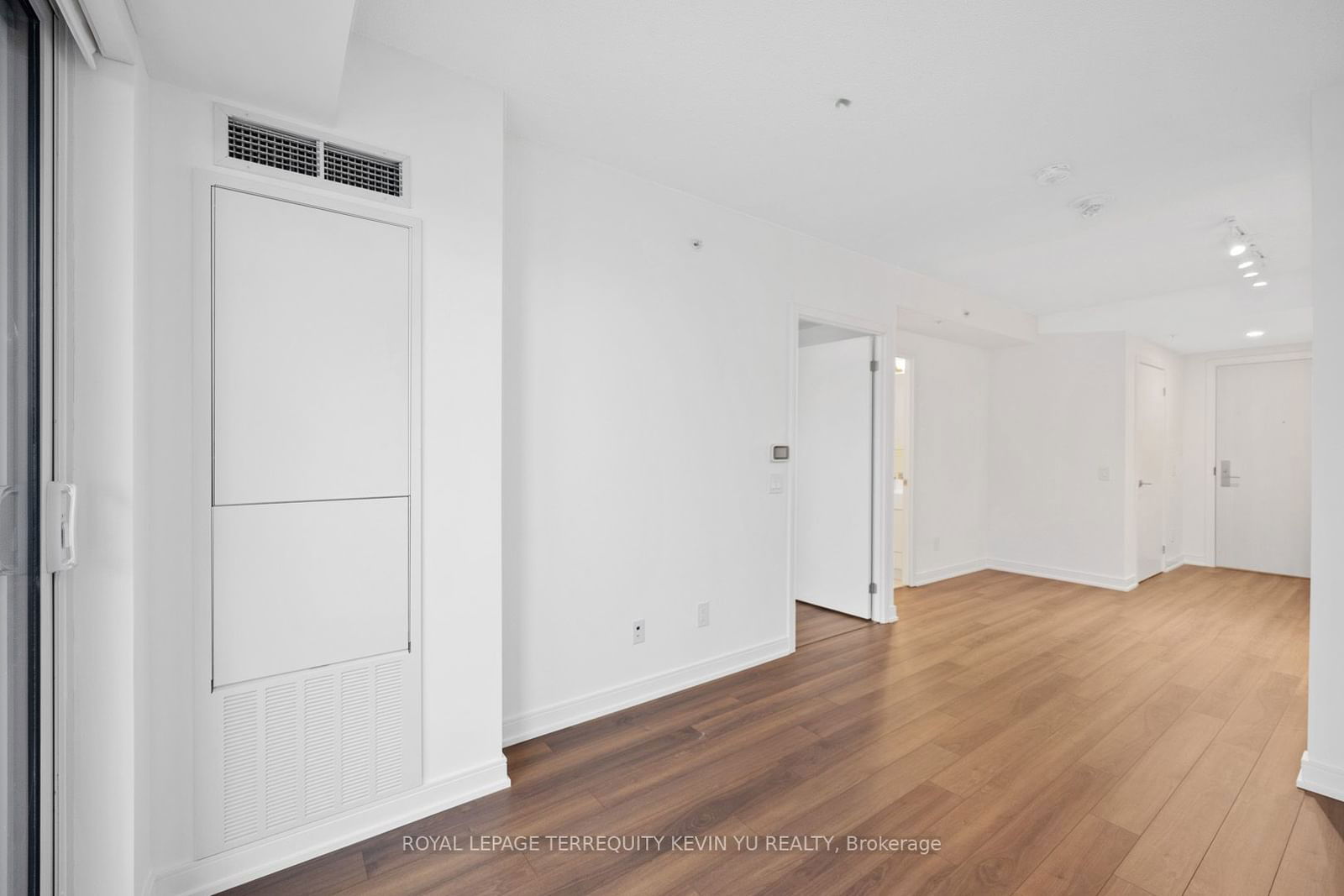 30 Samuel Wood Way, unit 1907 for rent