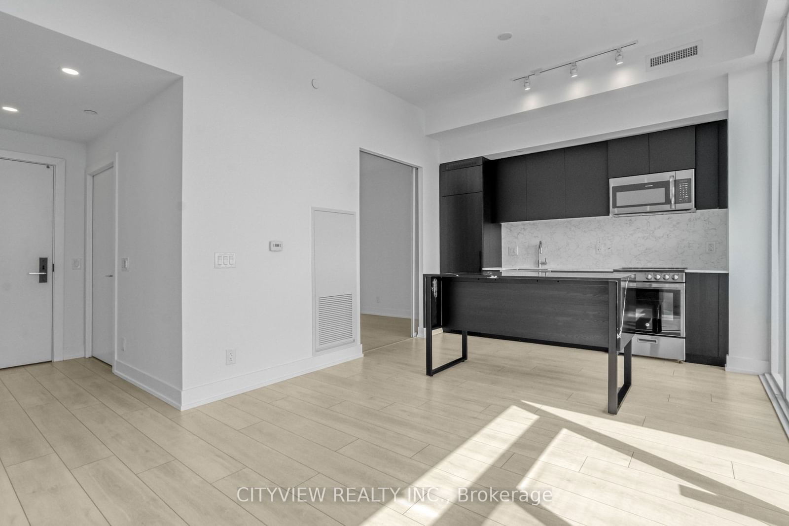 270 Dufferin St, unit 1104 for sale