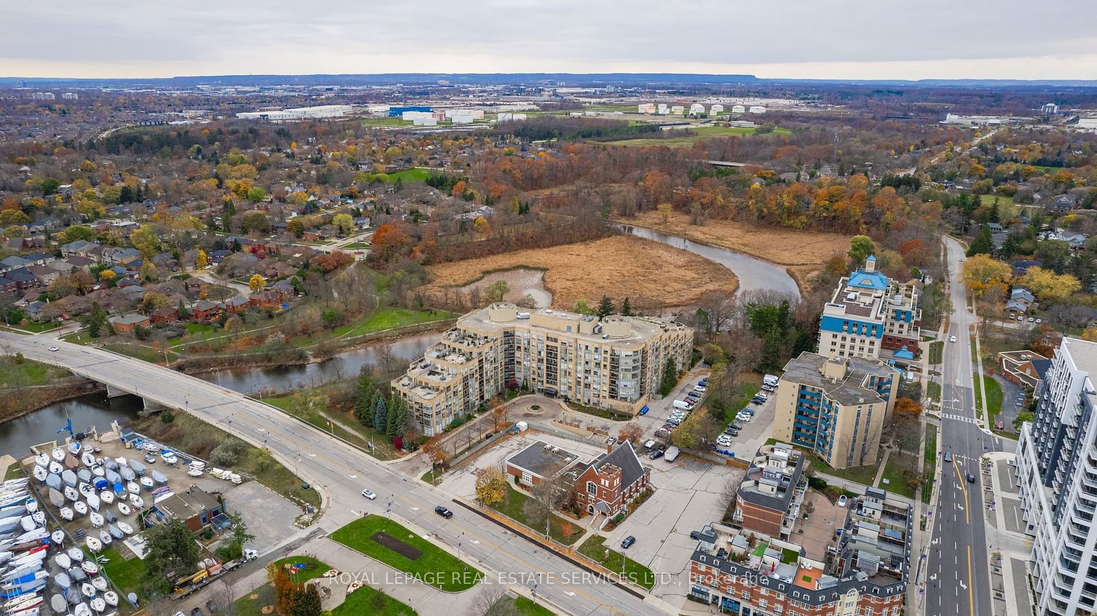 Bronte Harbour Club Condos, Oakville, Toronto