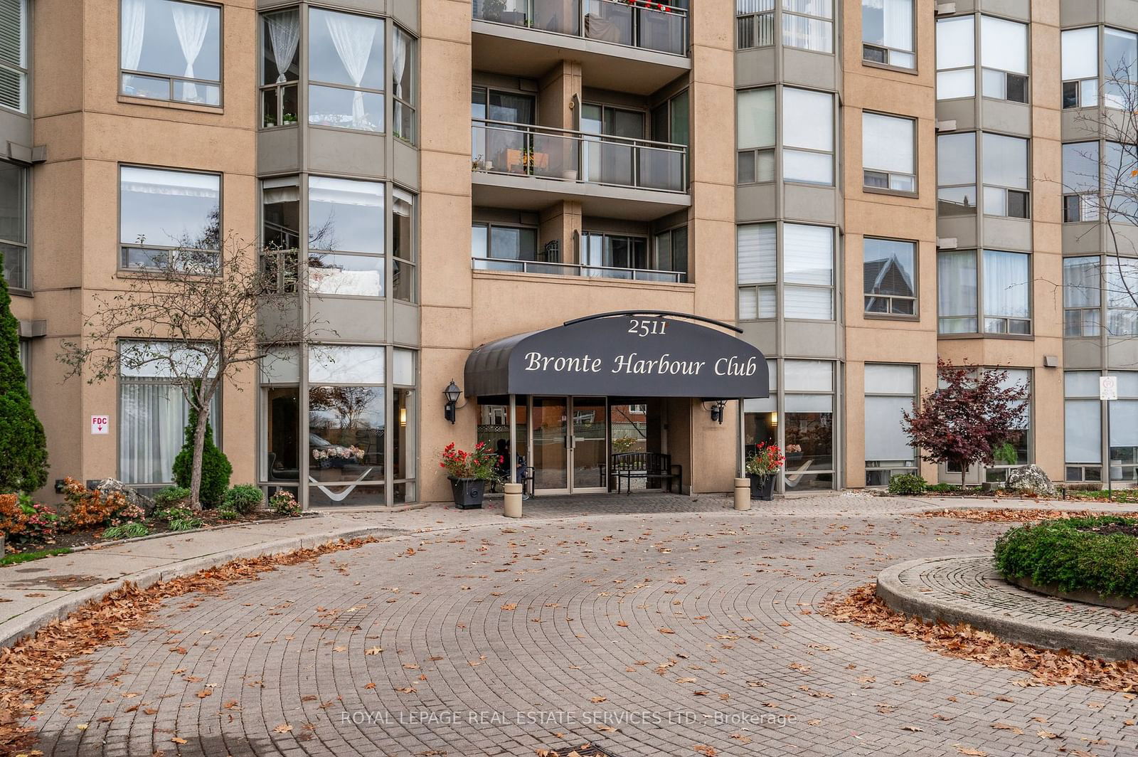 Bronte Harbour Club Condos, Oakville, Toronto