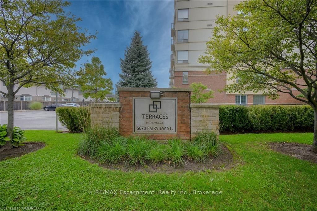 Terraces in The Village Condos, Burlington, Toronto