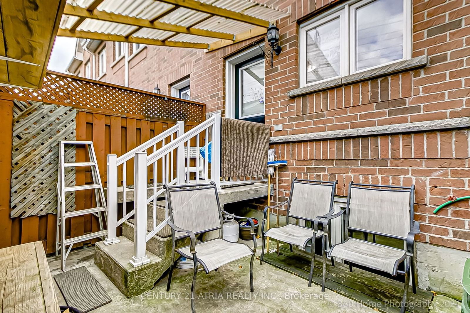 111 Brickworks Lane Townhouses, West End, Toronto