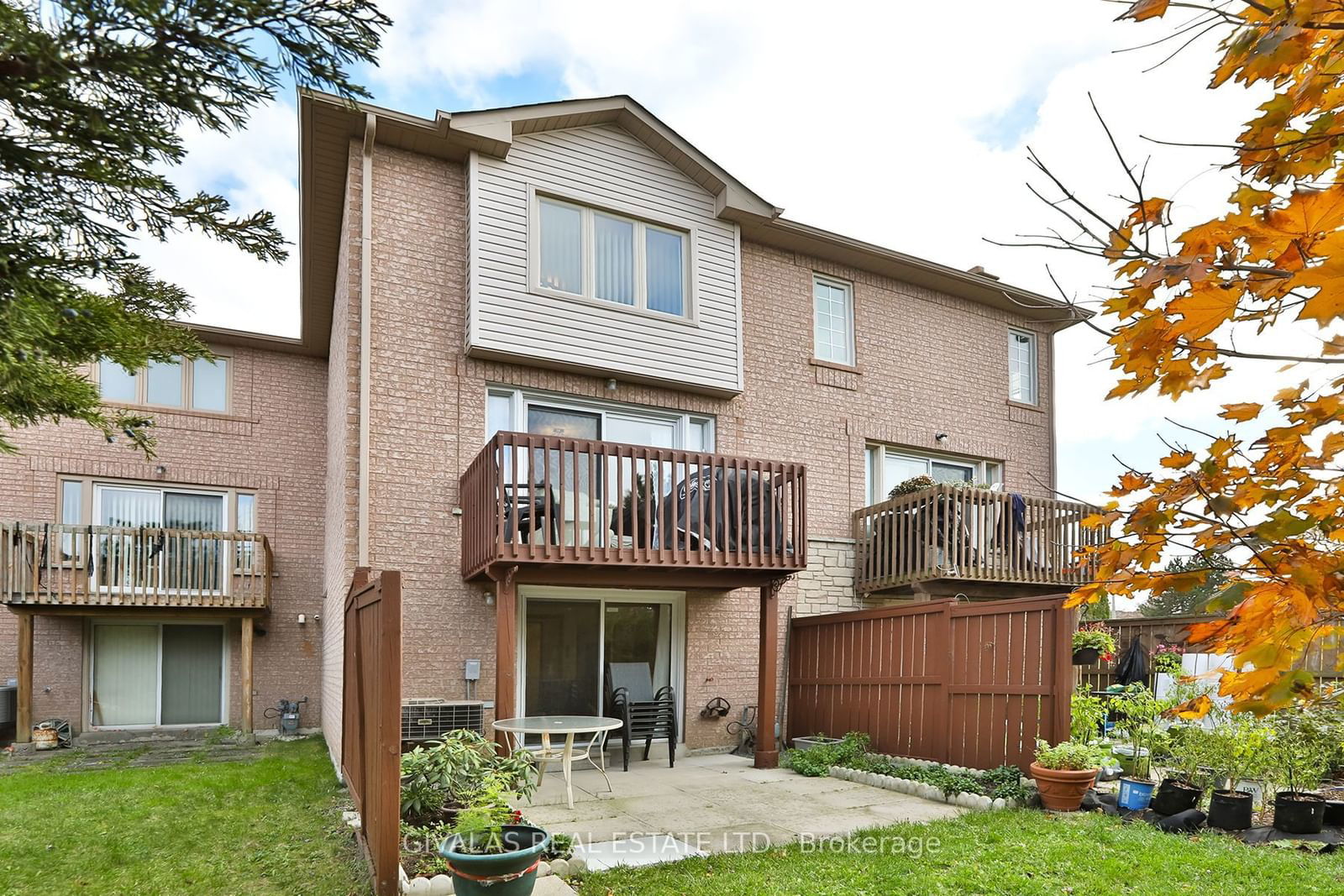 Bristol & Fallingbrook Townhomes, Mississauga, Toronto