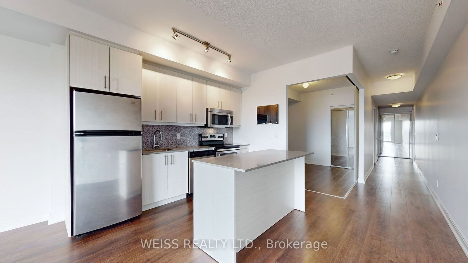 760 The Queensway S, unit 506 for sale