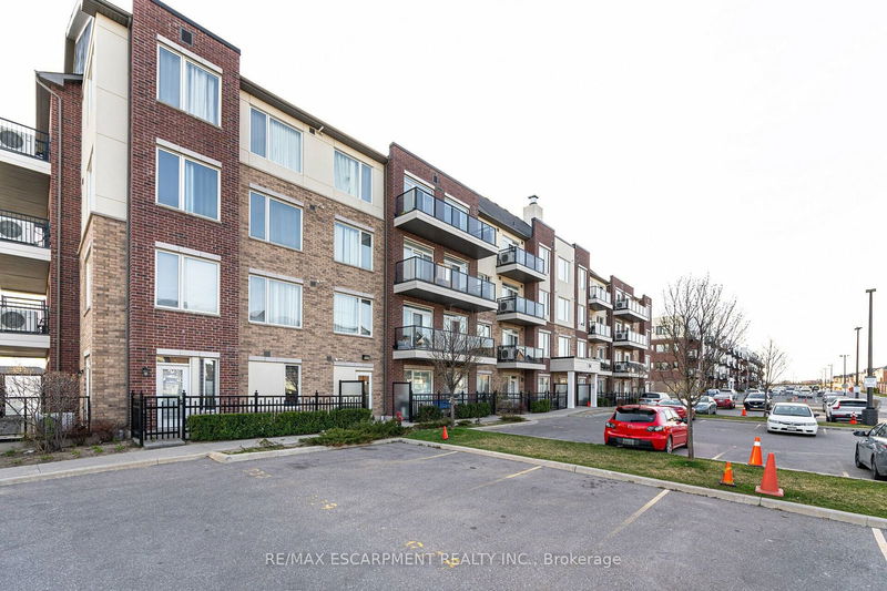 54 Sky Harbour Dr, unit 105 for sale