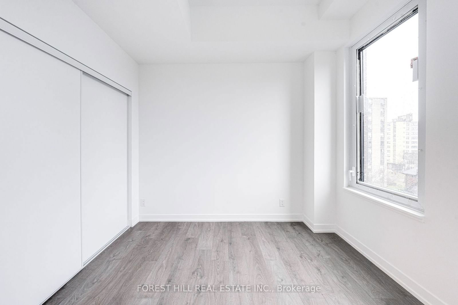 270 Dufferin St, unit 418 for rent