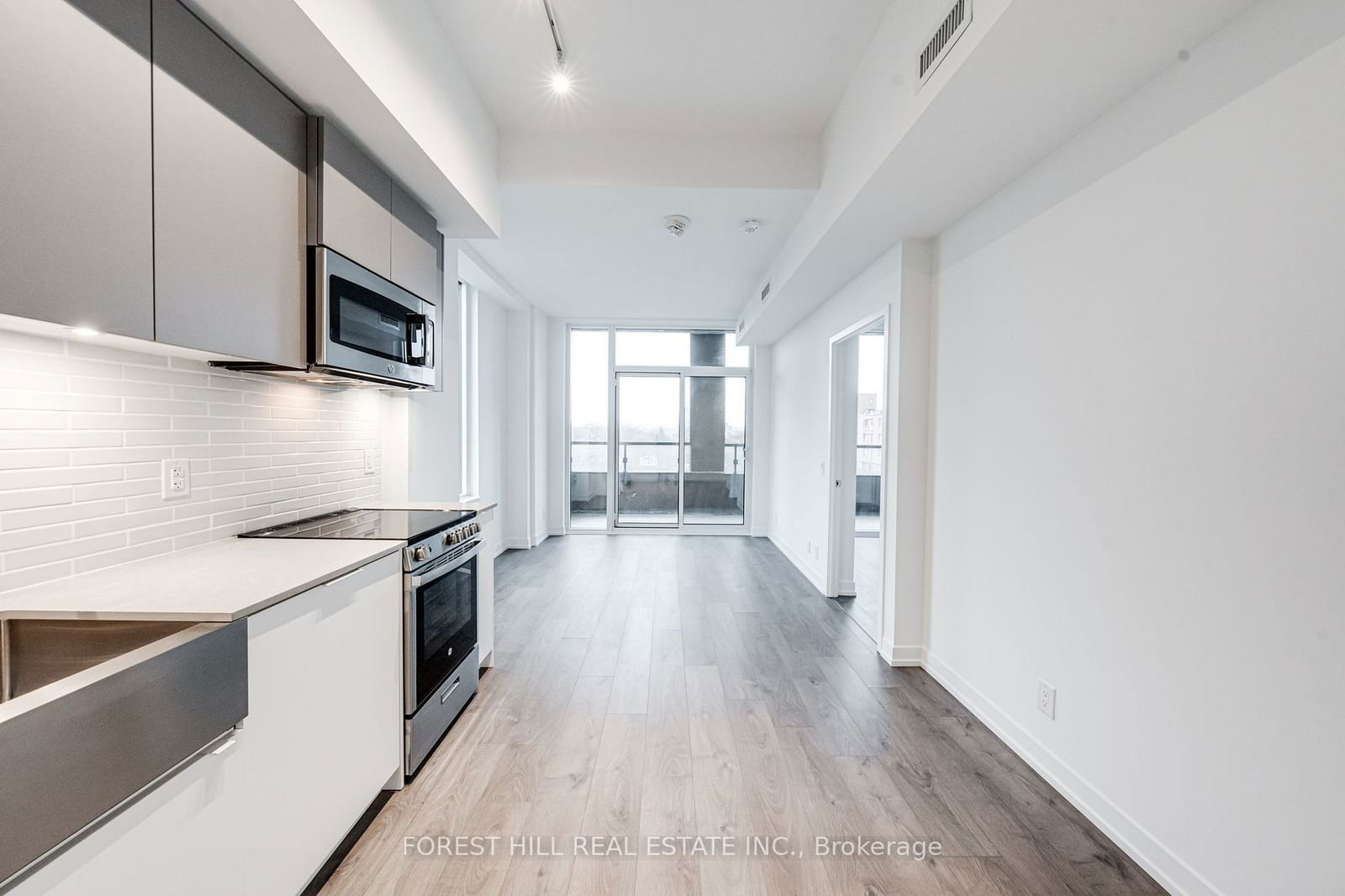 270 Dufferin St, unit 418 for rent