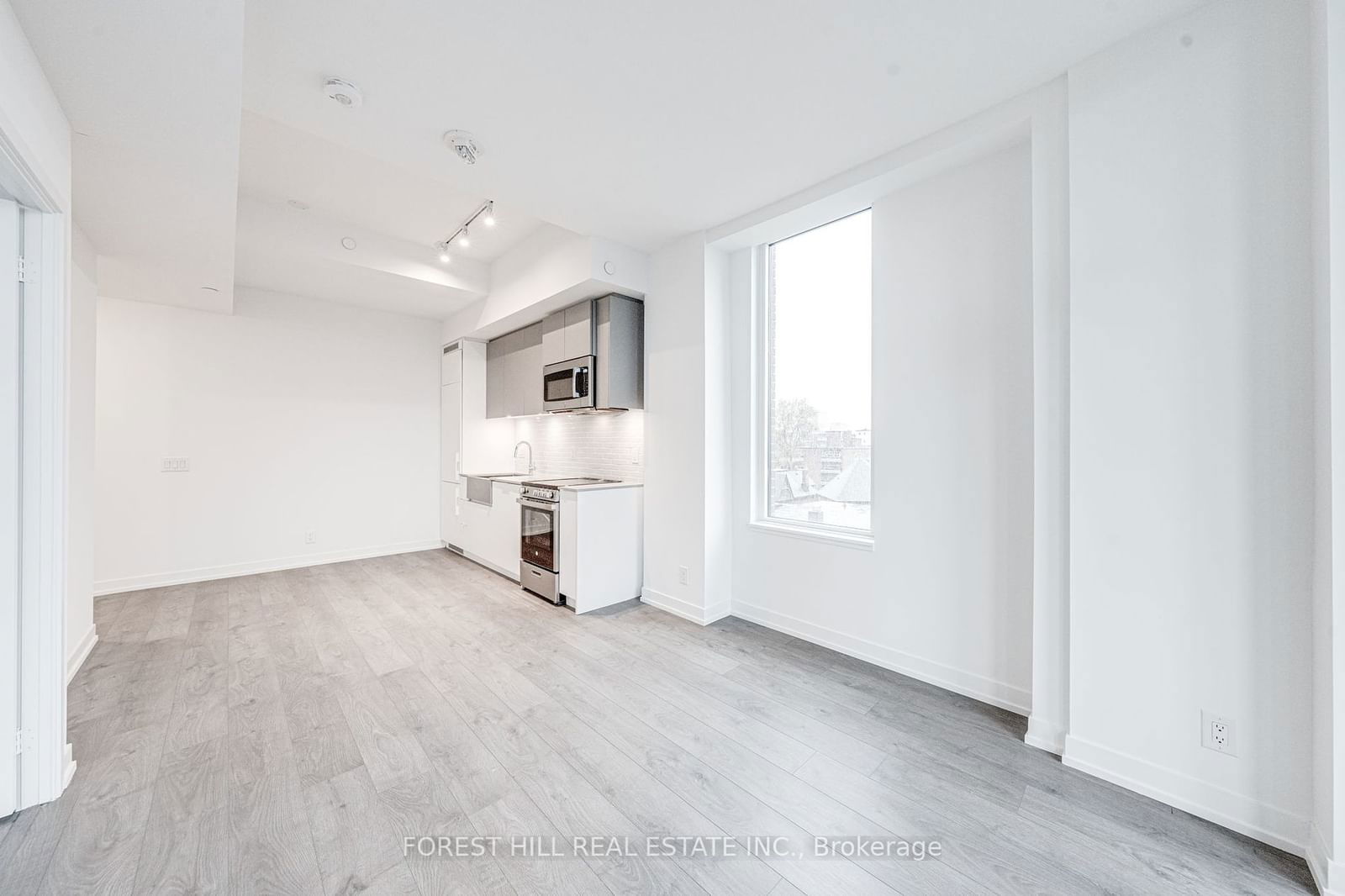 270 Dufferin St, unit 418 for rent