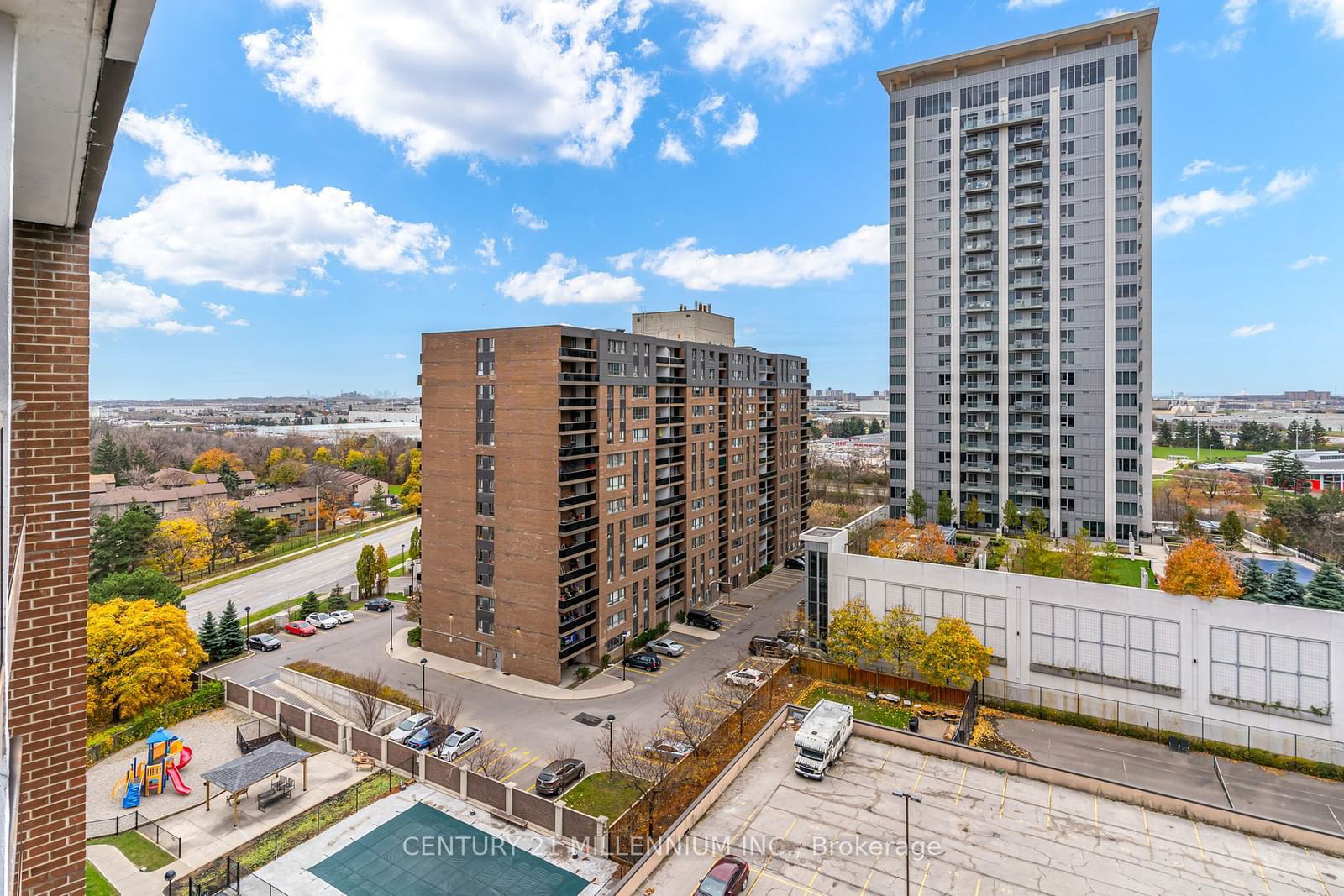 4 Lisa St, unit 1210 for sale